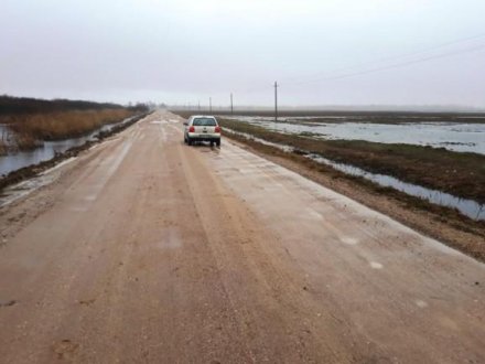 Dėmesio! Kelias į klubą pravažiuojamas