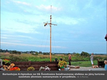 Šventojiškiui buriuotojui senovinio laivo stiebas prie namų primena audringą jūrą ir keliones